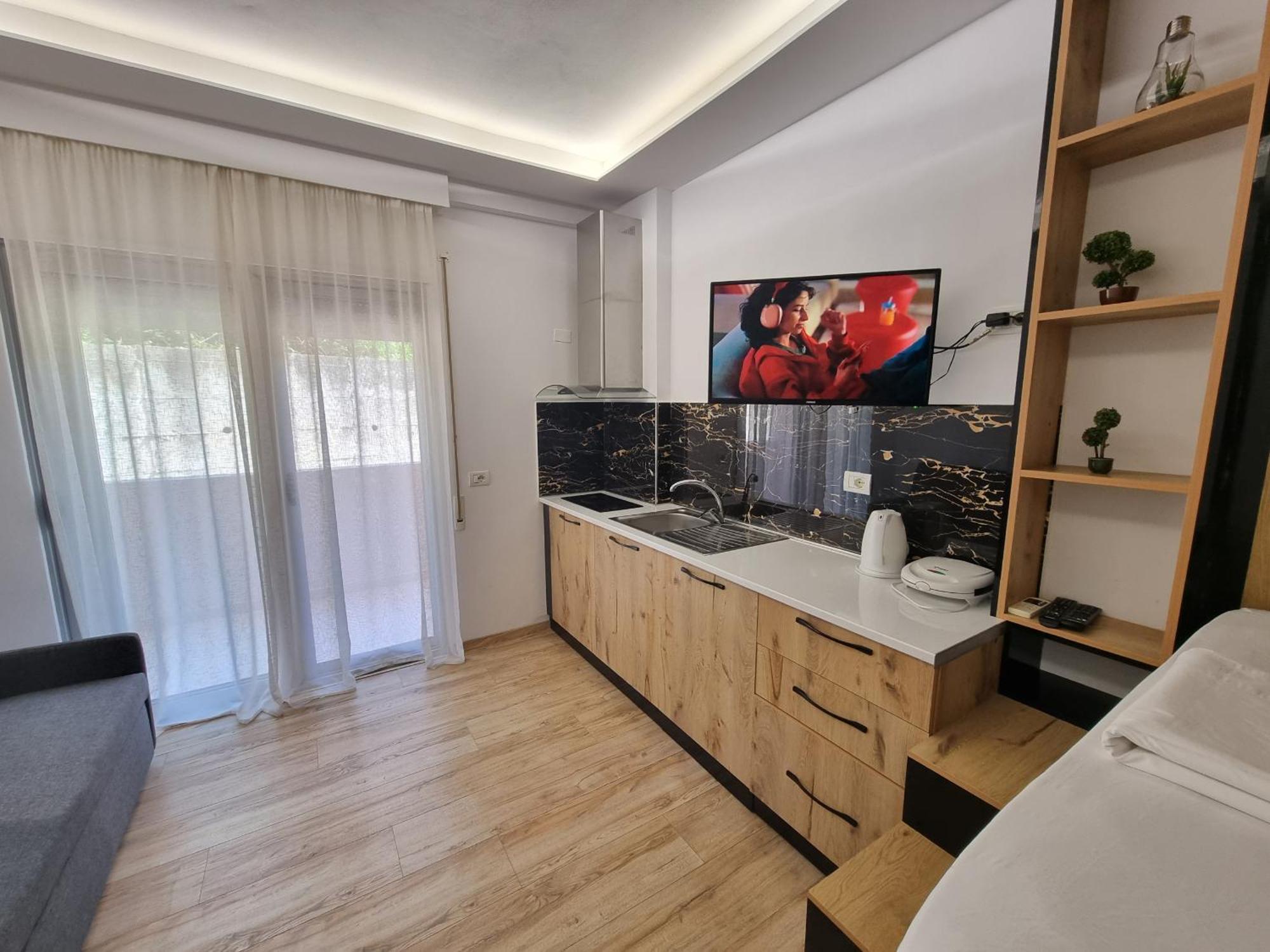 Teo'S Deluxe Studios Vlore Luaran gambar