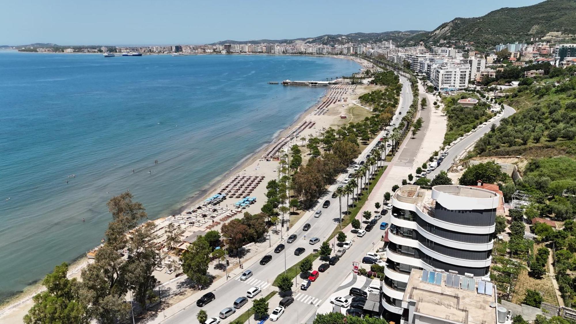Teo'S Deluxe Studios Vlore Luaran gambar